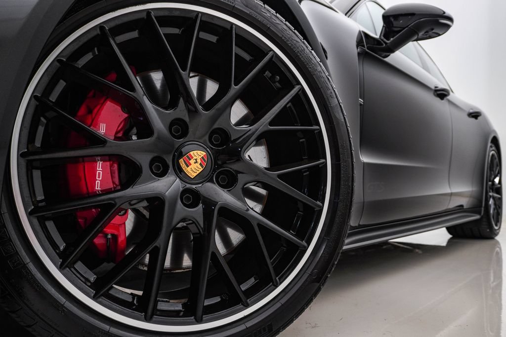 Used 2023 Porsche Panamera GTS AWD/4WD image 5