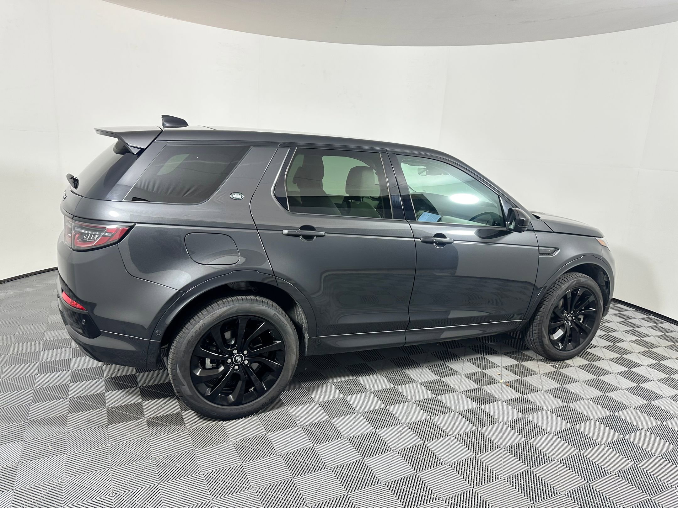 Used 2025 Land Rover Discovery Sport S AWD/4WD image 7