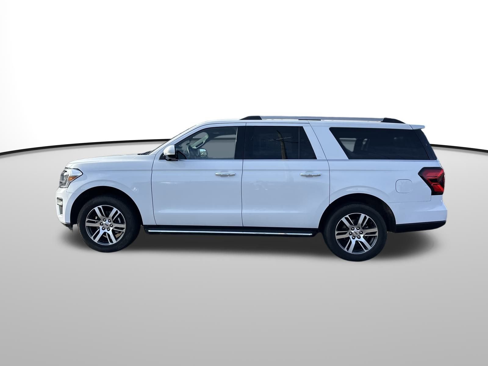 Used 2022 Ford Expedition Max Limited image 3