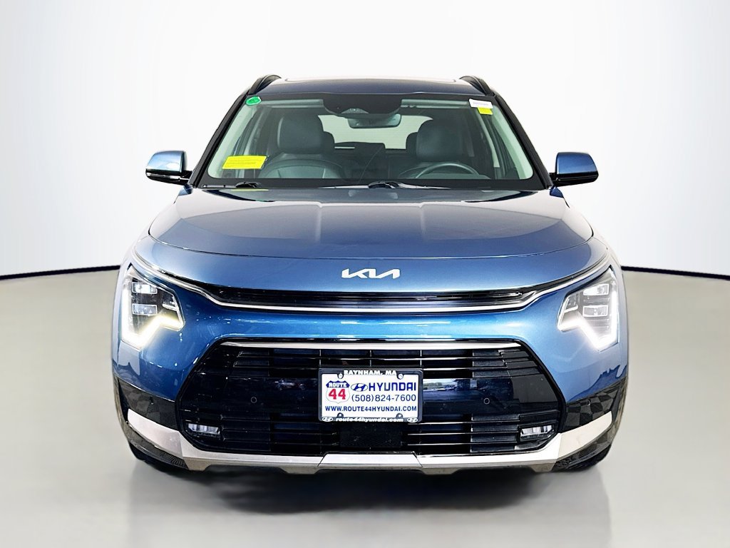 Used 2023 Kia Niro SX Touring FWD image 11