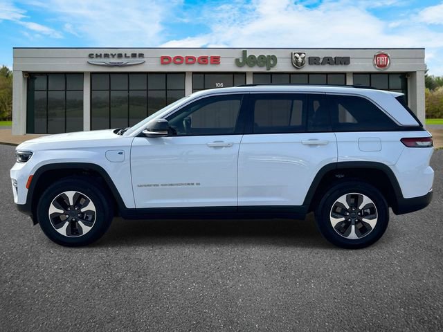 Used 2023 Jeep Grand Cherokee 4WD 4xe image 41