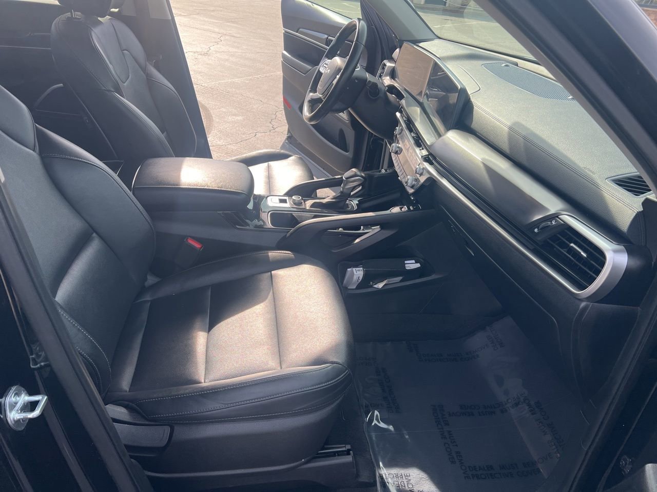 Used 2023 Kia Telluride S image 24