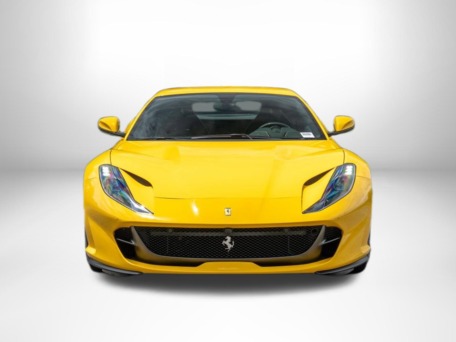 Used 2019 Ferrari 812 Superfast RWD image 5