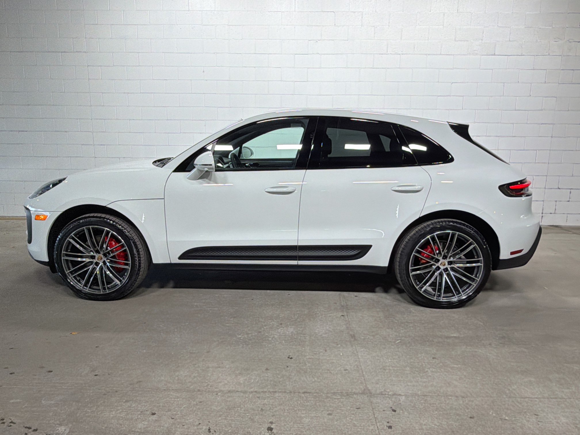 Certified 2026 Porsche Macan S AWD/4WD image 2