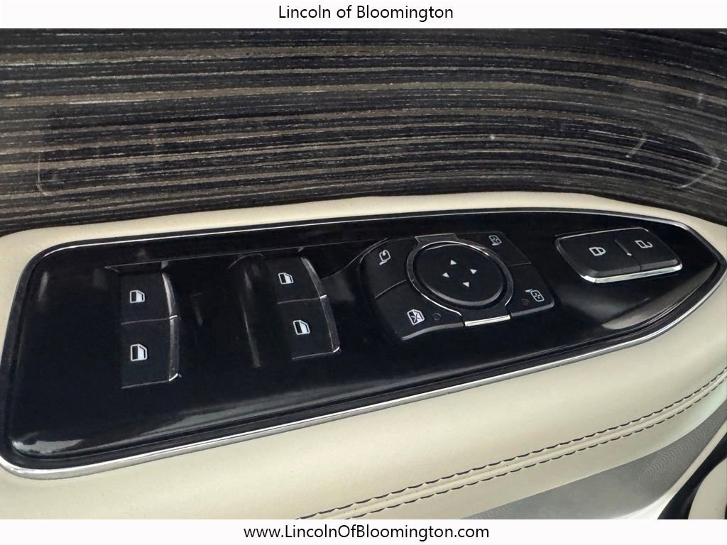 Used 2023 Lincoln Navigator L Black Label AWD/4WD image 38
