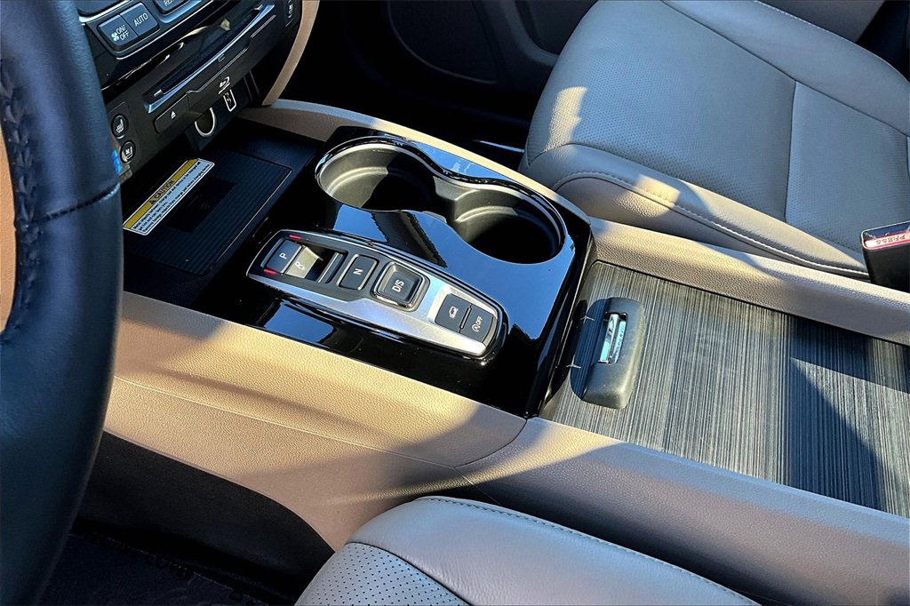 Used 2021 Honda Pilot Elite image 17