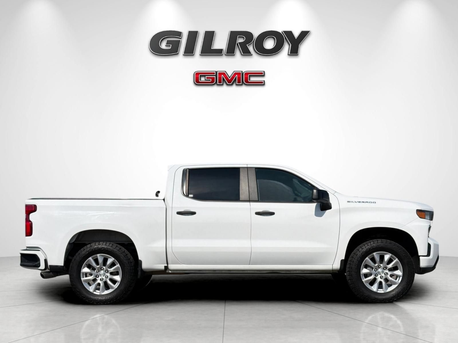 Used 2020 Chevrolet Silverado 1500 Custom w/ Custom Value Package RWD image 2