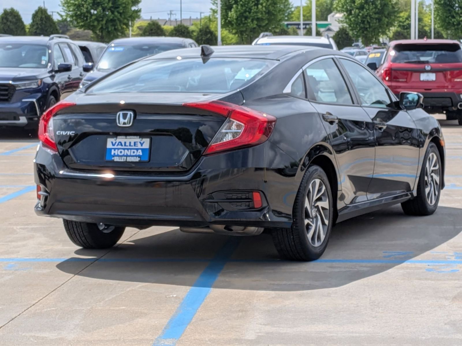 Certified 2018 Honda Civic EX image 6
