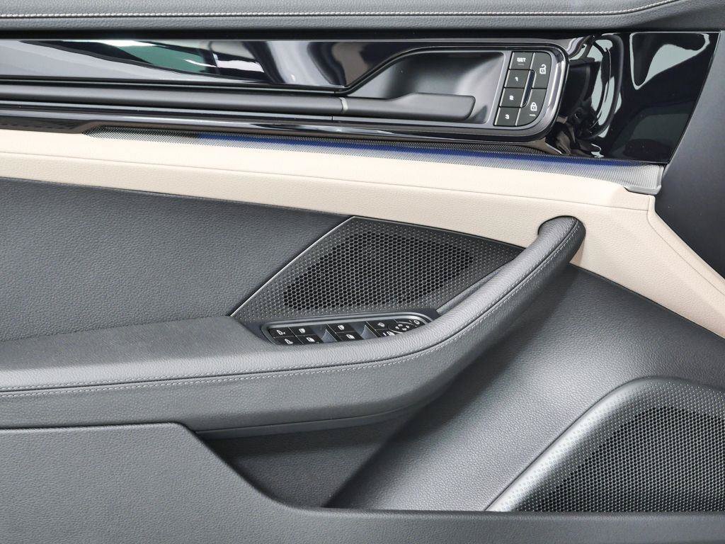 New 2026 Porsche Panamera 4 AWD/4WD image 6