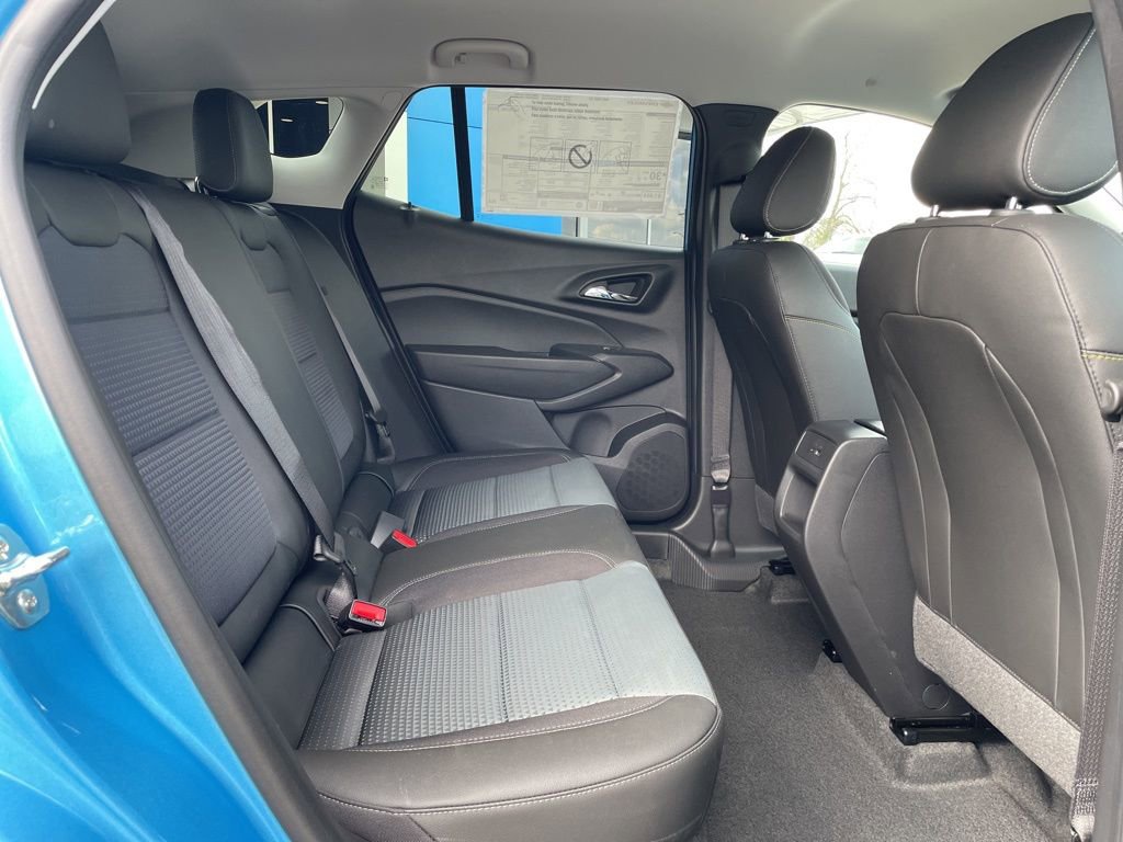 New 2026 Chevrolet Trax LT w/ Driver Confidence Package FWD image 31