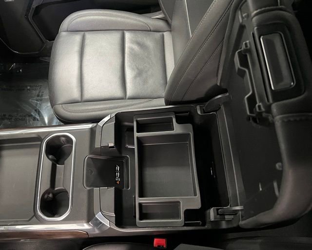 Used 2025 GMC Sierra 3500 SLT w/ SLT Premium Package image 34