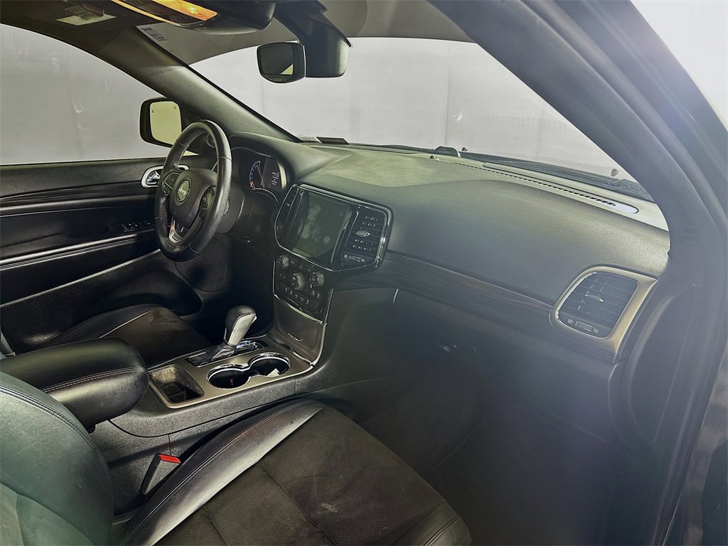 Used 2019 Jeep Grand Cherokee Altitude image 32