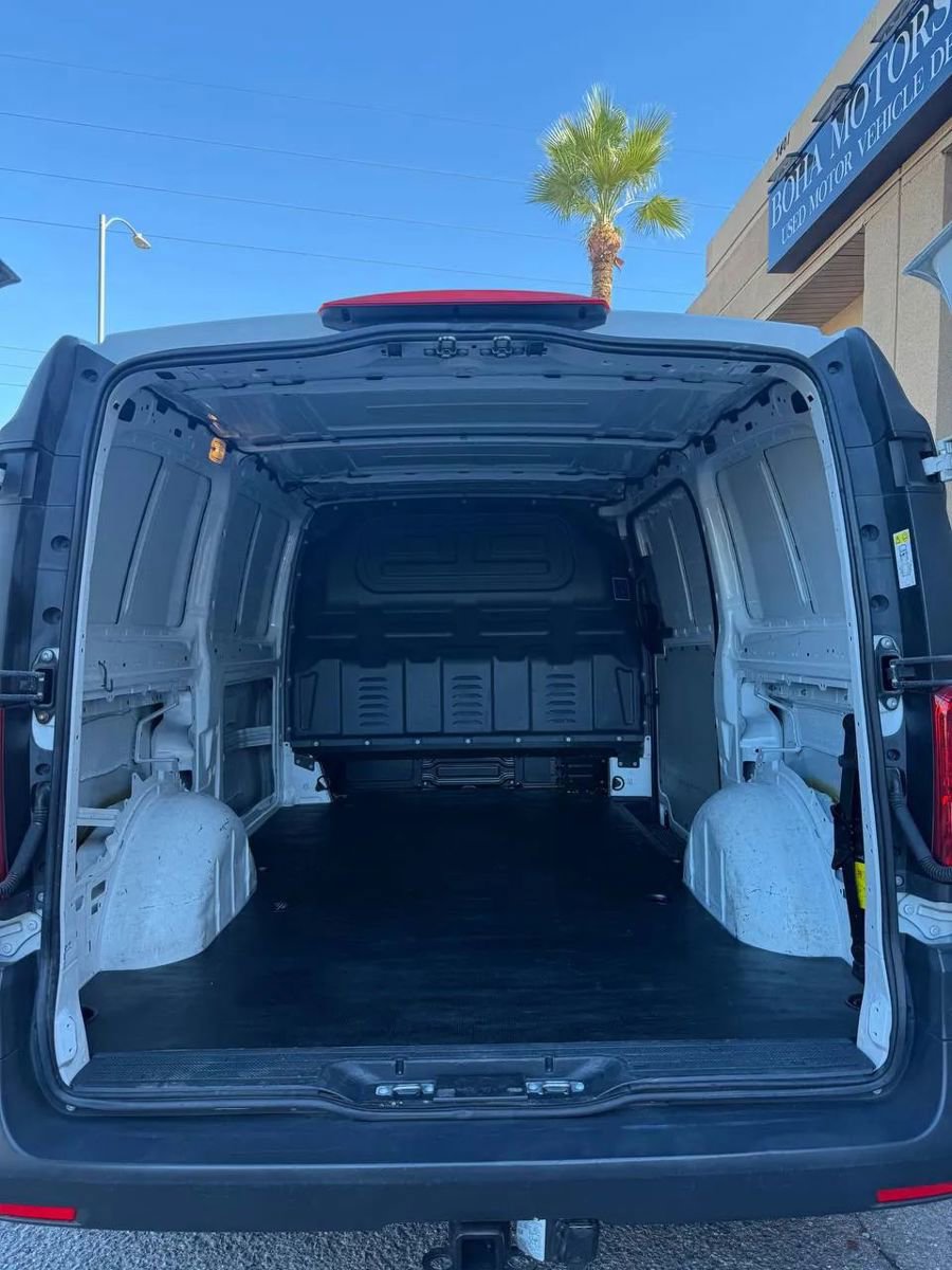 Used 2016 Mercedes-Benz Metris image 16