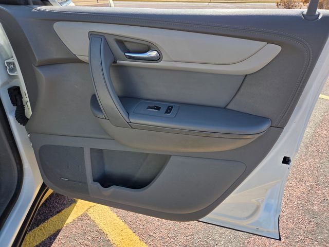 Used 2015 Chevrolet Traverse LT AWD/4WD image 32