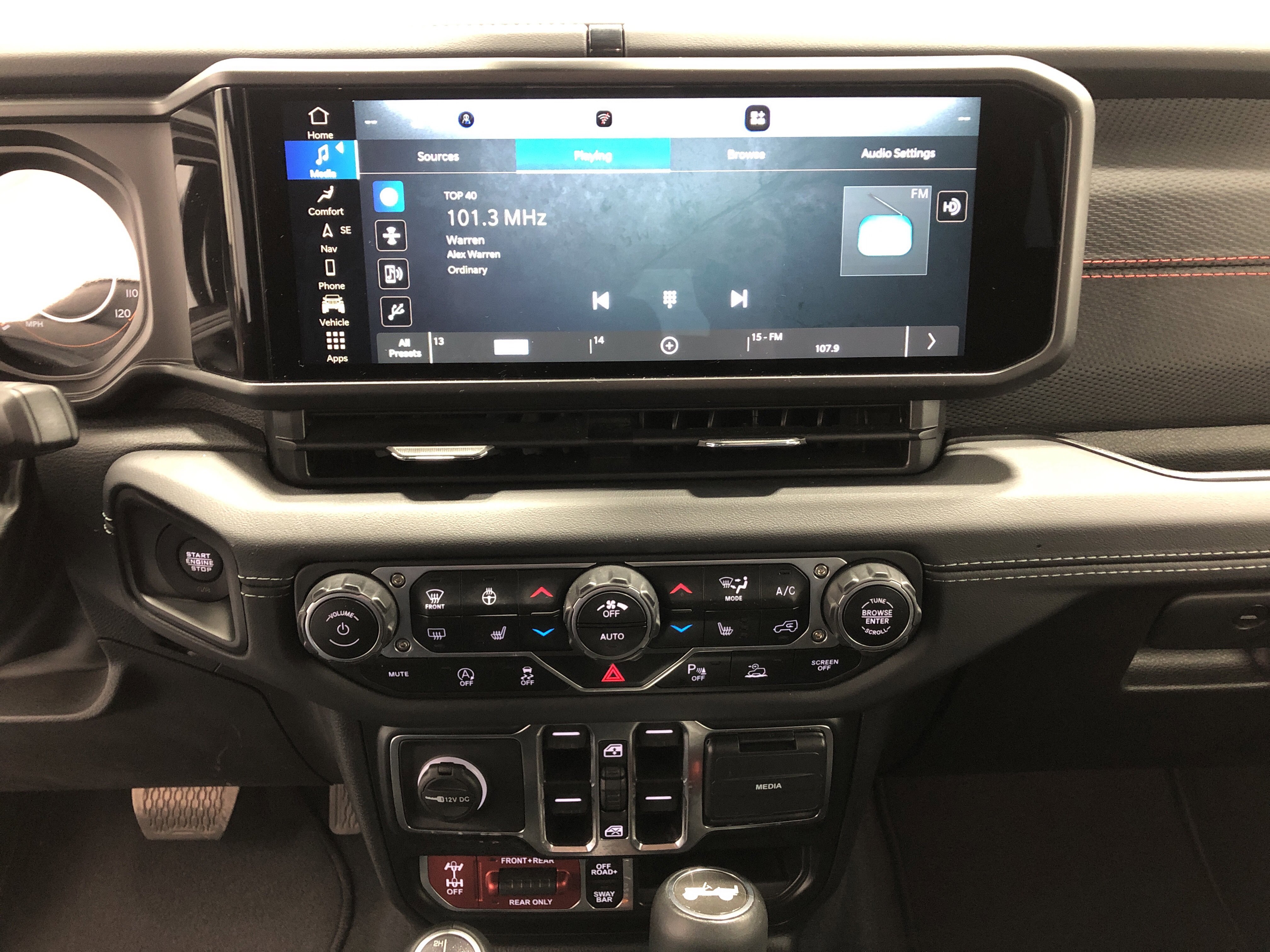 Certified 2024 Jeep Wrangler Unlimited Rubicon image 22