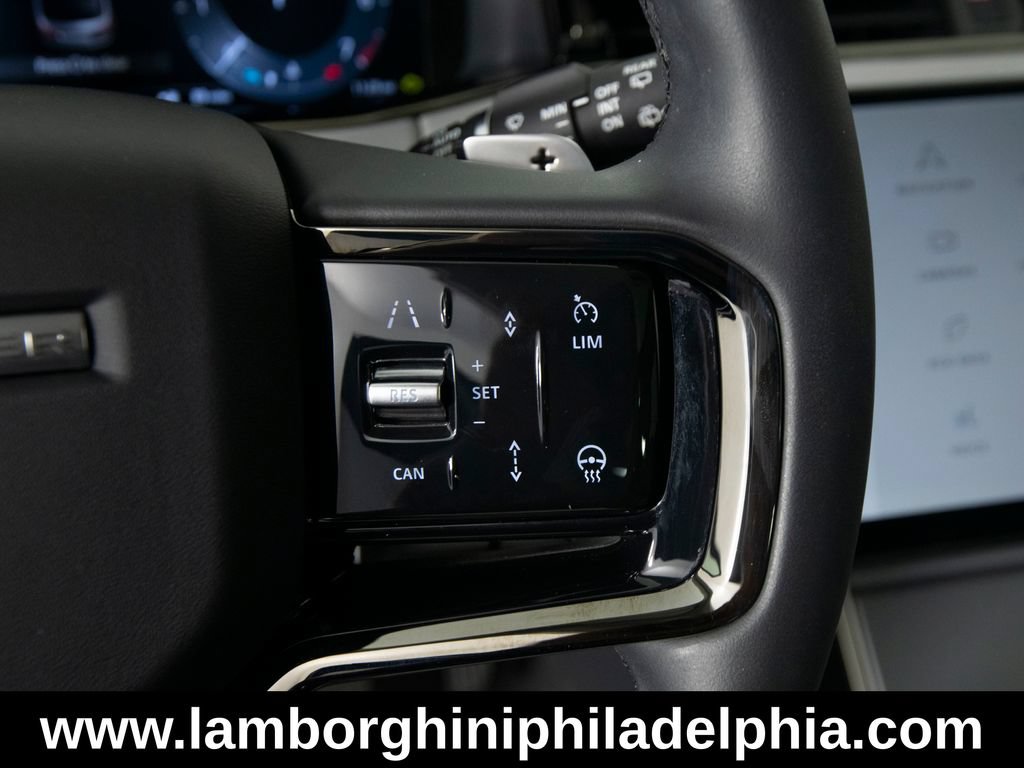 Used 2025 Land Rover Range Rover Evoque S AWD/4WD image 24