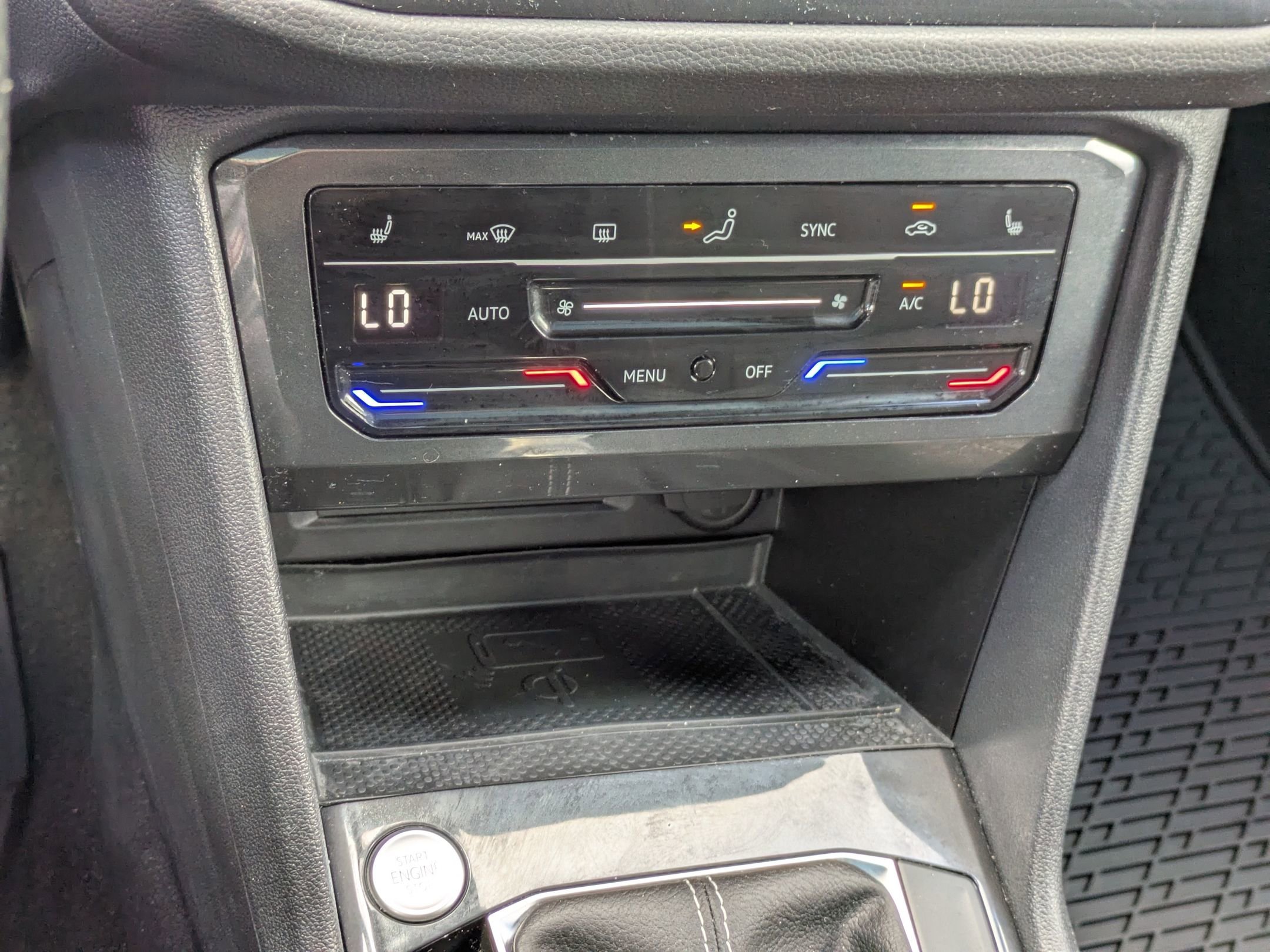 Used 2024 Volkswagen Tiguan SE R-Line image 21