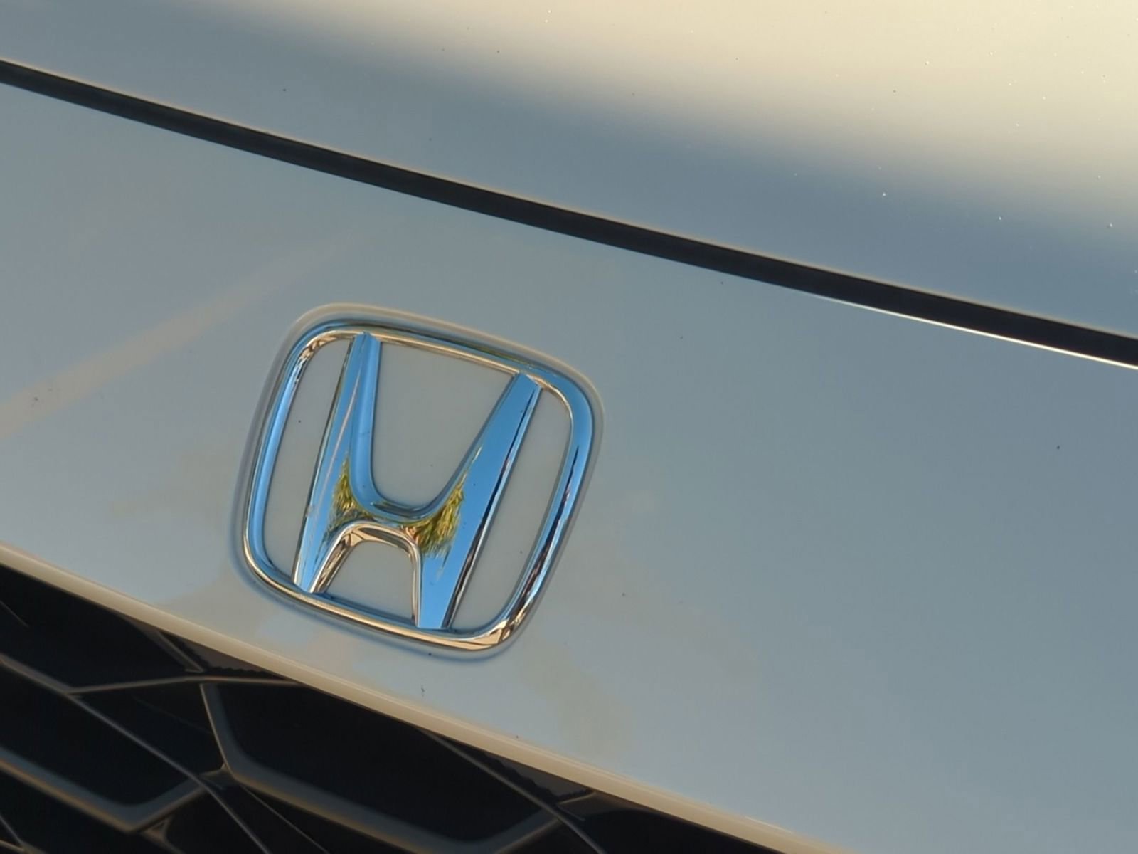 Used 2025 Honda HR-V LX image 13