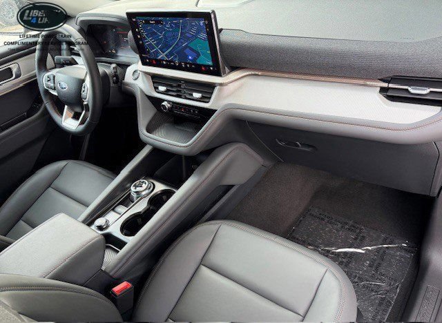 New 2026 Ford Explorer Active w/ Active Comfort Package AWD/4WD image 16