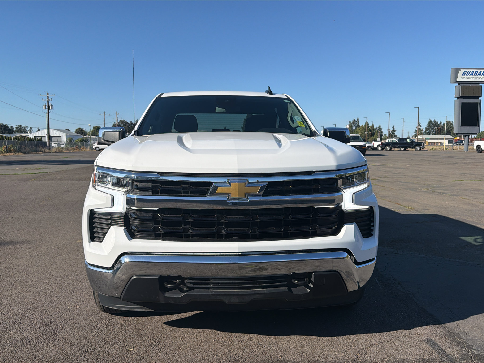 Used 2026 Chevrolet Silverado 1500 LT AWD/4WD image 2