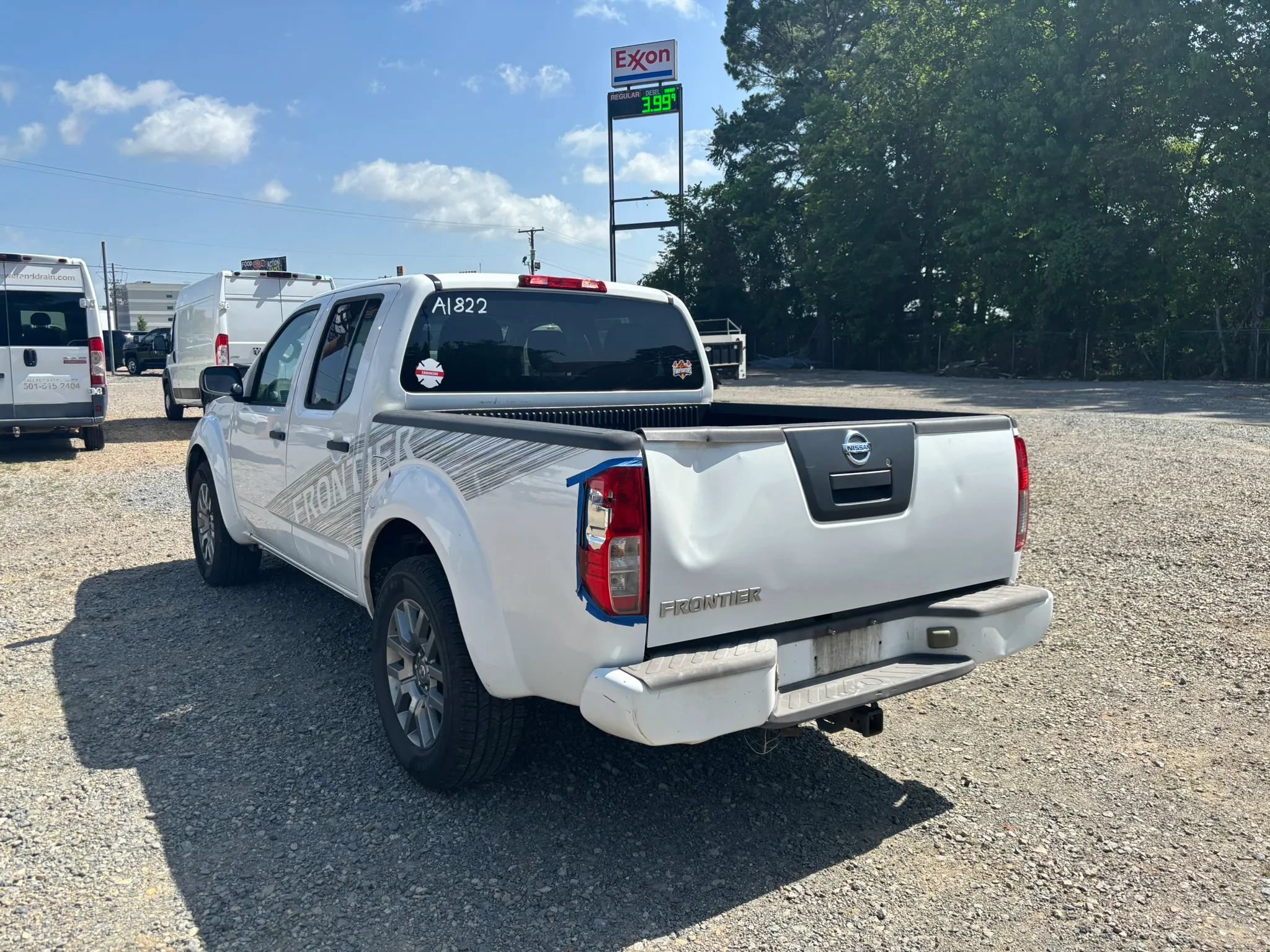 Used 2012 Nissan Frontier SV w/ Sport Appearance Pkg RWD image 2