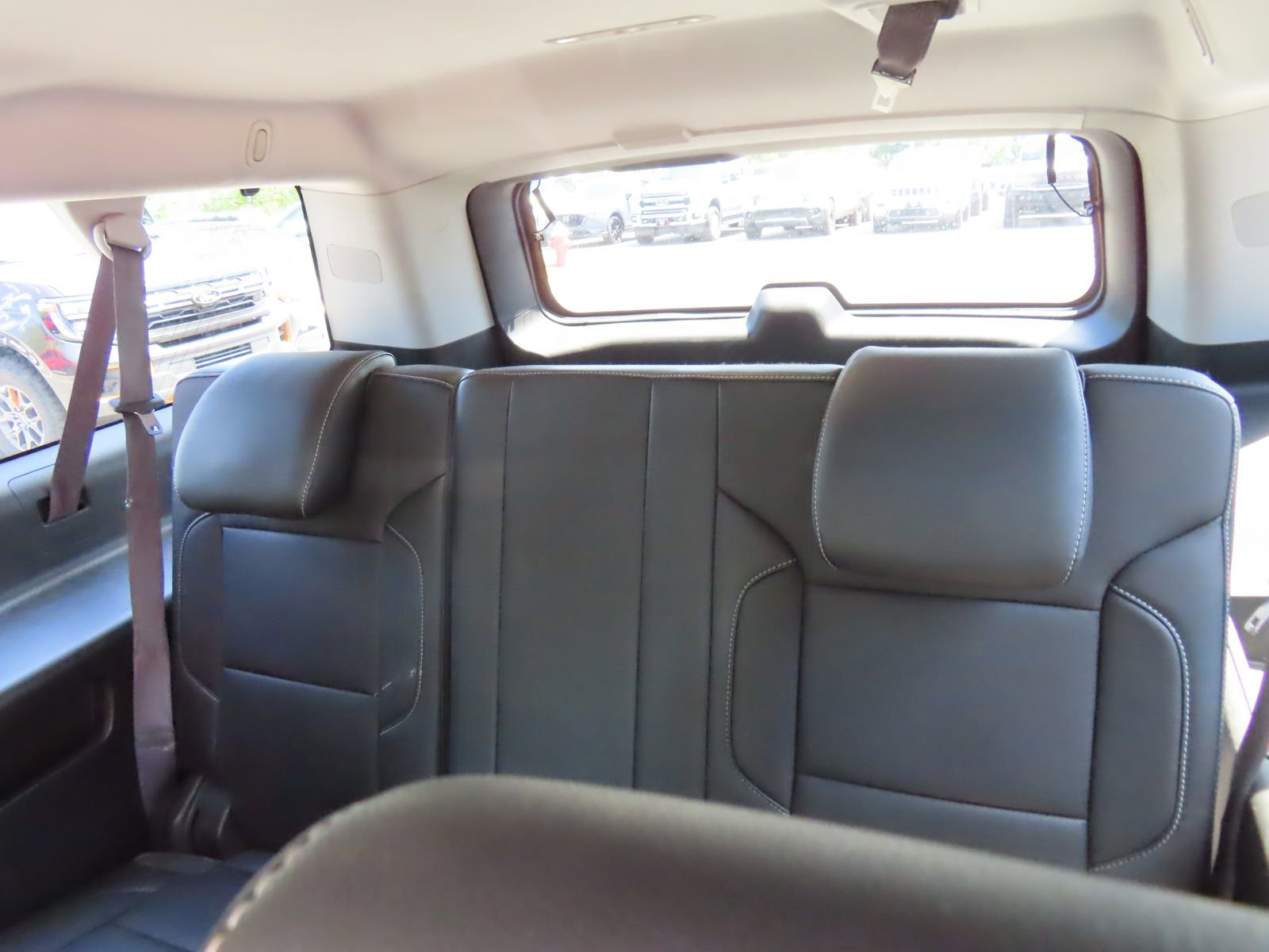 Used 2017 Chevrolet Suburban Premier AWD/4WD image 36