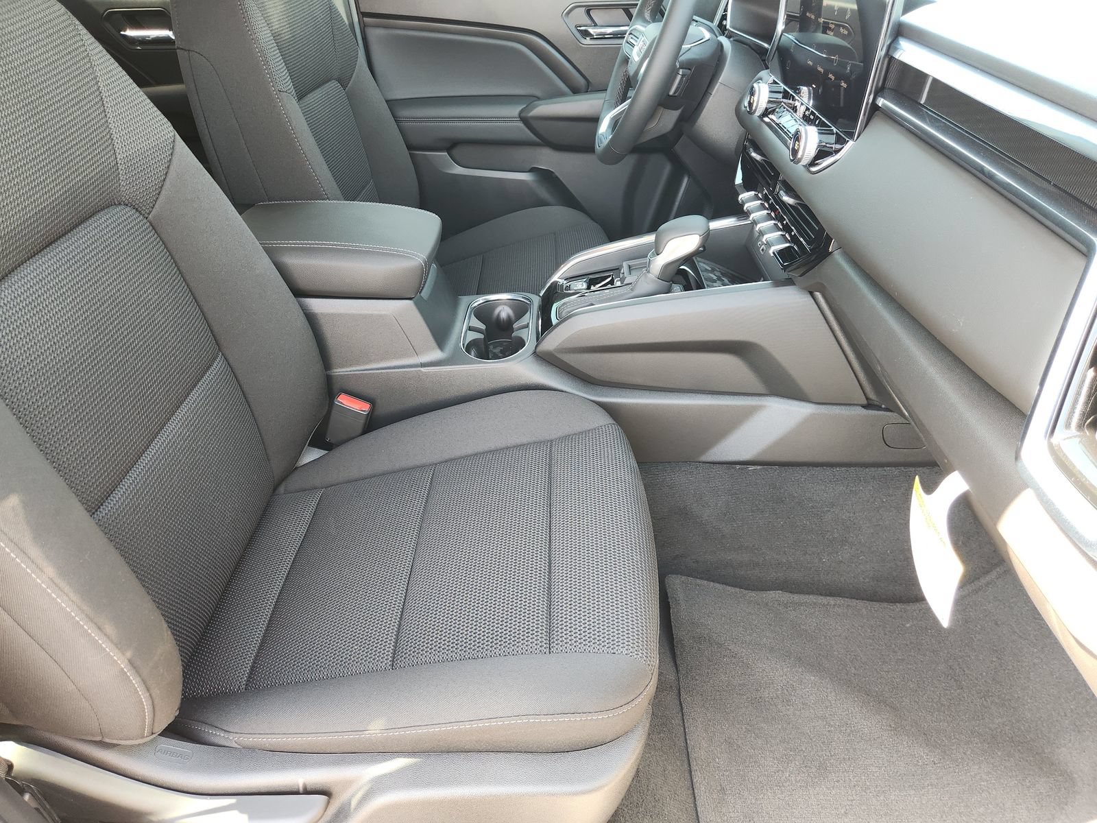 New 2026 GMC Canyon Elevation w/ Convenience Package RWD image 17