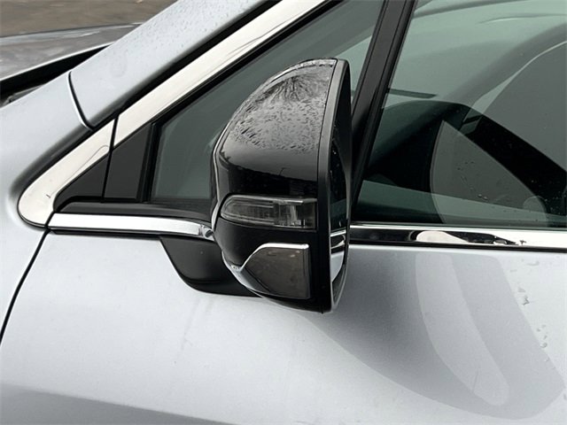 Used 2023 Subaru Outback Premium image 38