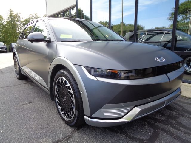 Used 2023 Hyundai Ioniq 5 Limited w/ Cargo Package AWD/4WD image 3