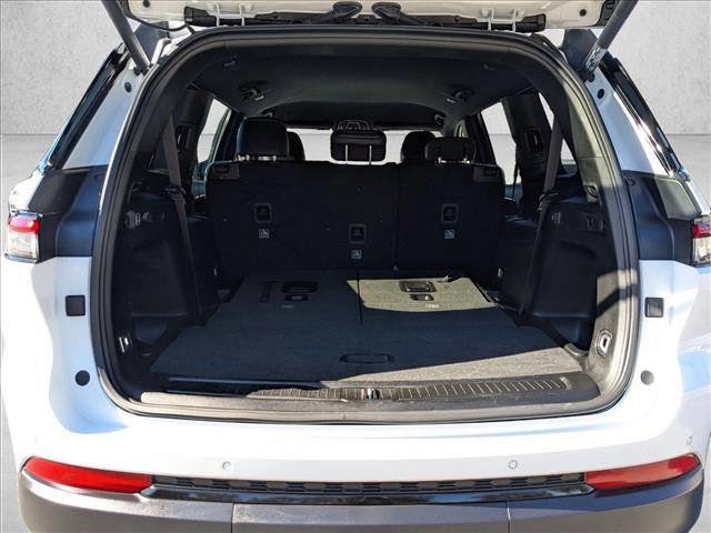 Used 2022 Jeep Grand Cherokee L Laredo image 6