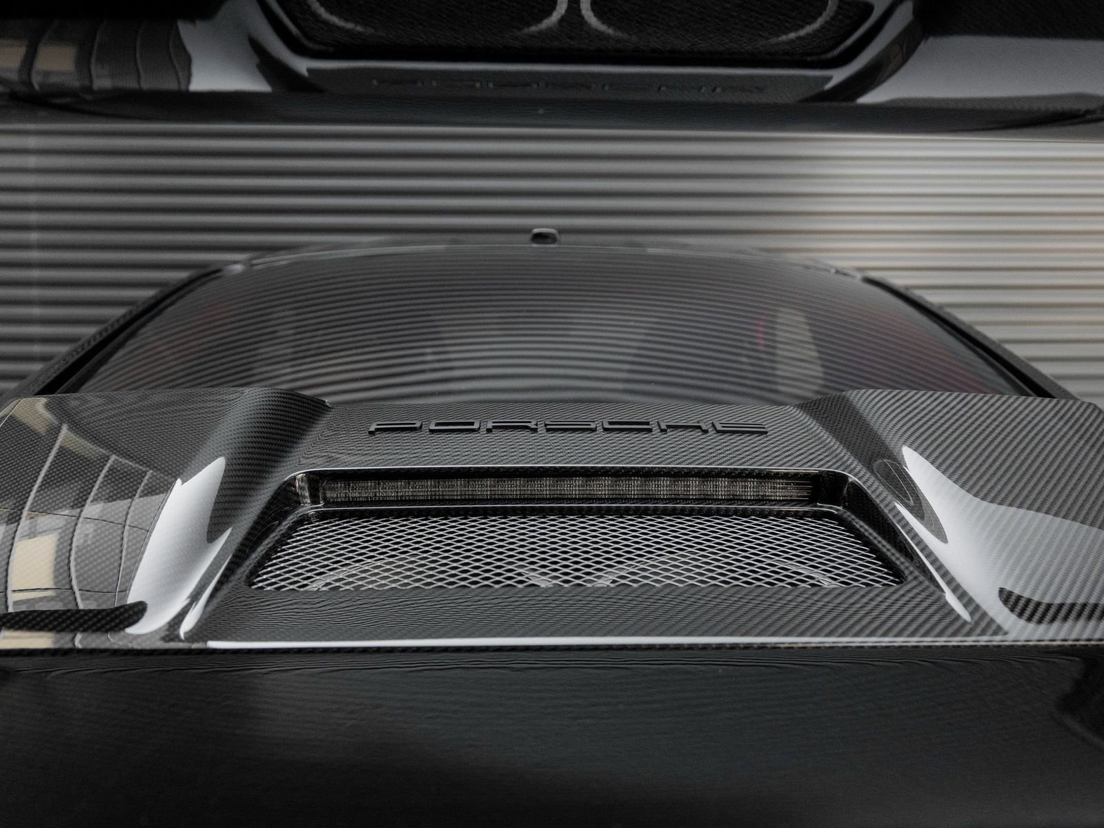 Used 2018 Porsche 911 GT2 RS image 30