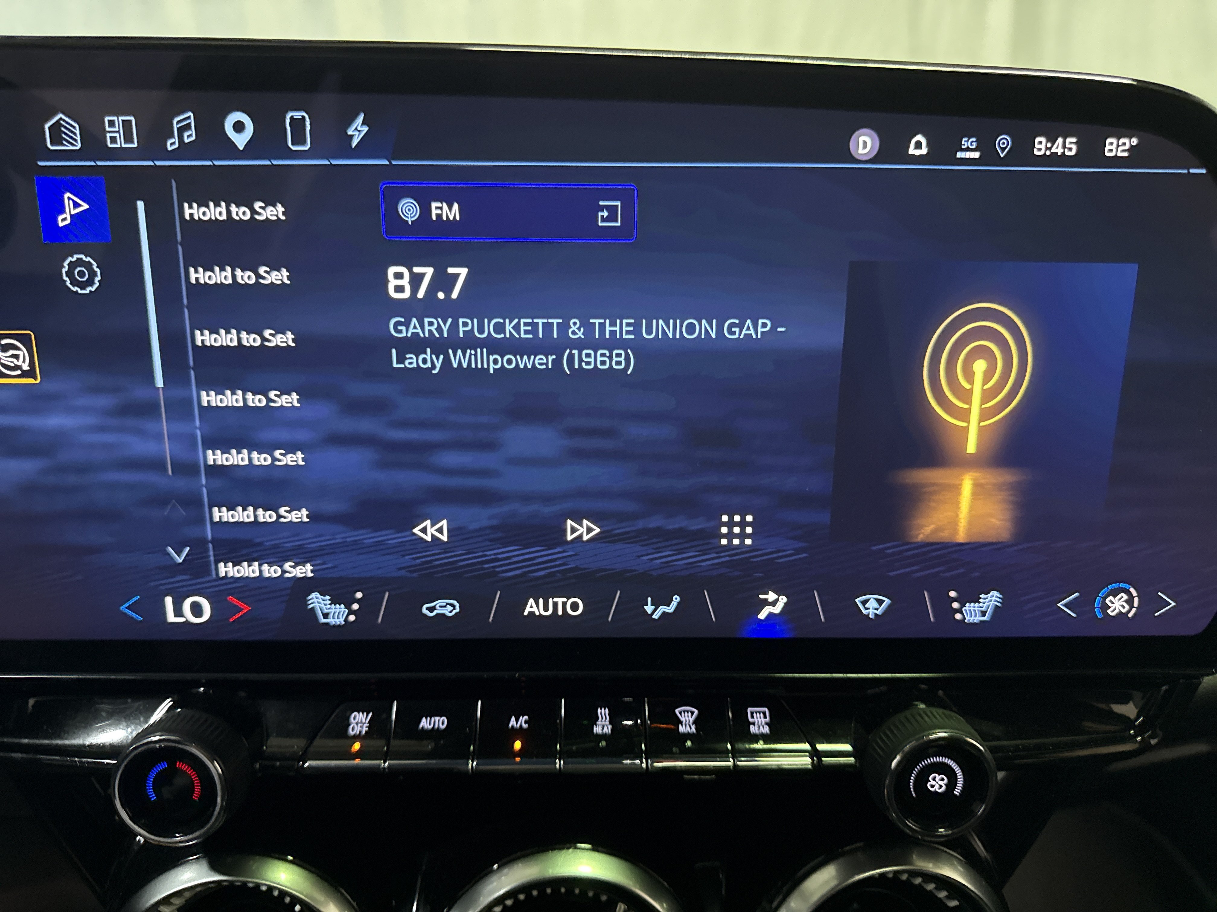 Certified 2024 Chevrolet Blazer EV LT AWD/4WD image 19