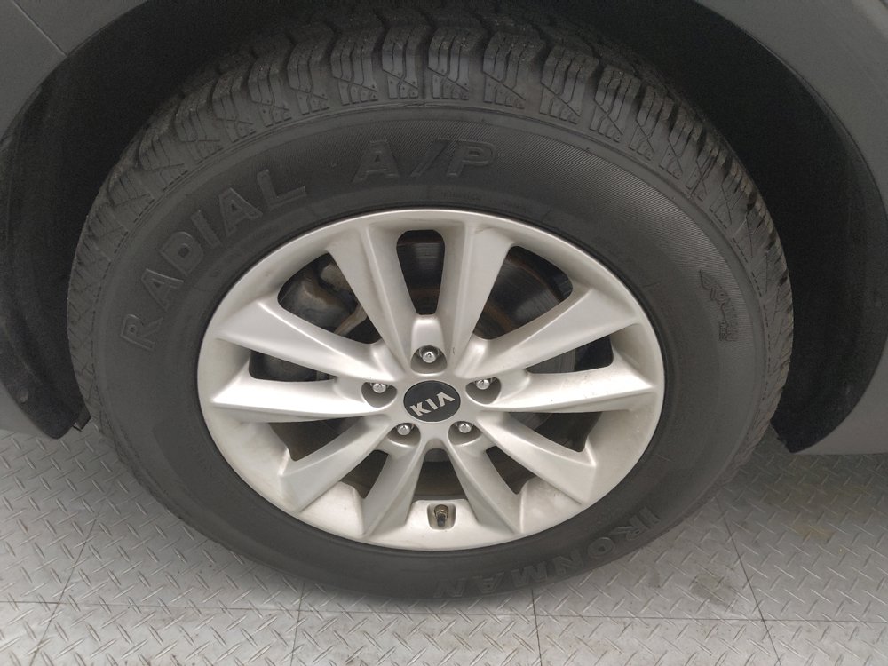 Used 2020 Kia Sorento AWD V6 image 31