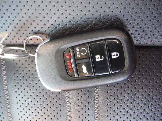 Used 2024 Honda HR-V EX-L image 41