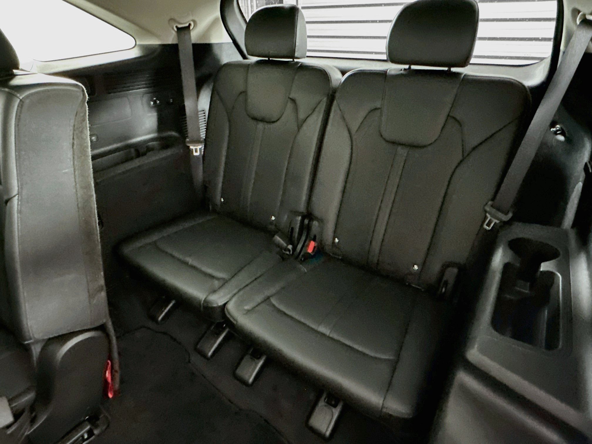 Used 2025 Kia Sorento S w/ Panoramic Sunroof Package FWD image 30
