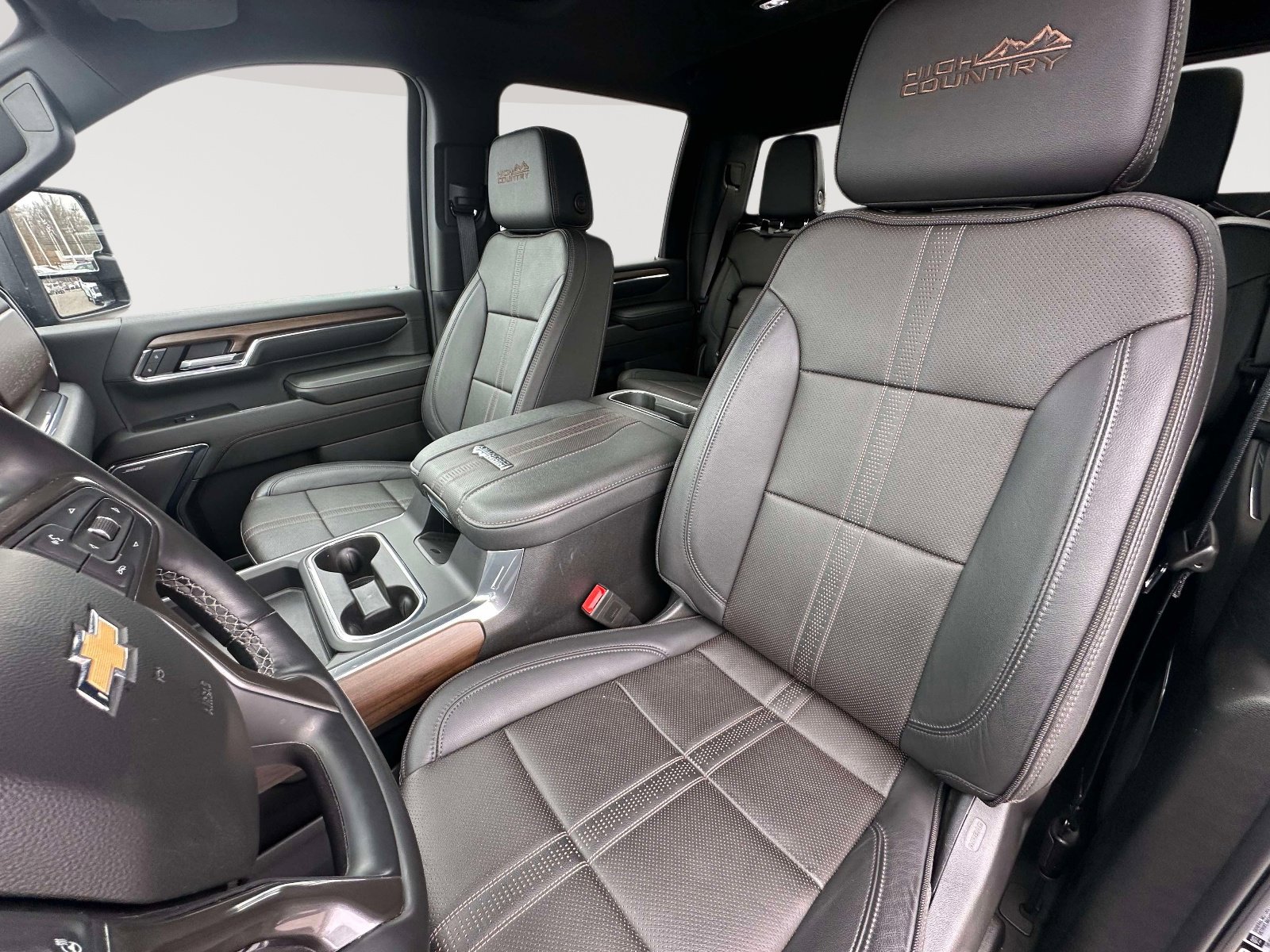 Used 2024 Chevrolet Silverado 3500 High Country w/ High Country Premium Package image 23