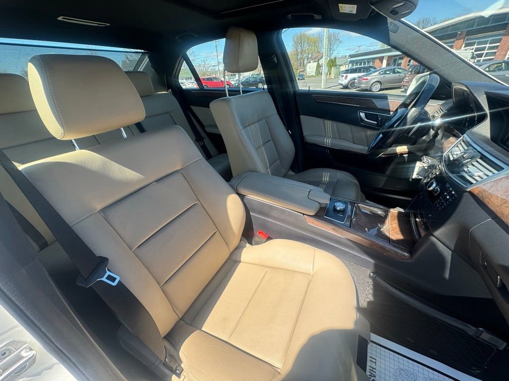 Used 2013 Mercedes-Benz E 350 Sedan image 34