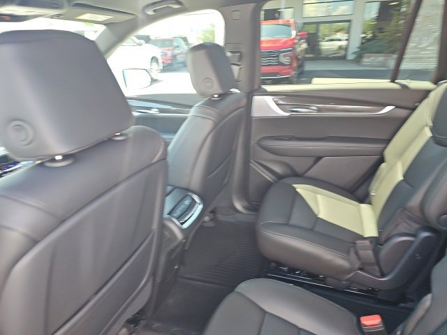 New 2025 Cadillac XT6 Sport w/ Technology Package image 8