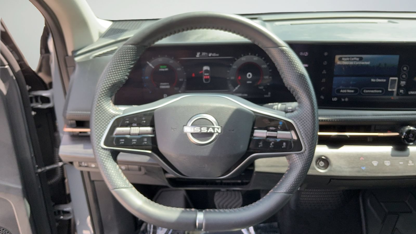 Certified 2025 Nissan Ariya FWD image 27