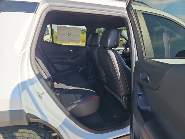New 2027 Chevrolet Equinox RS FWD image 27