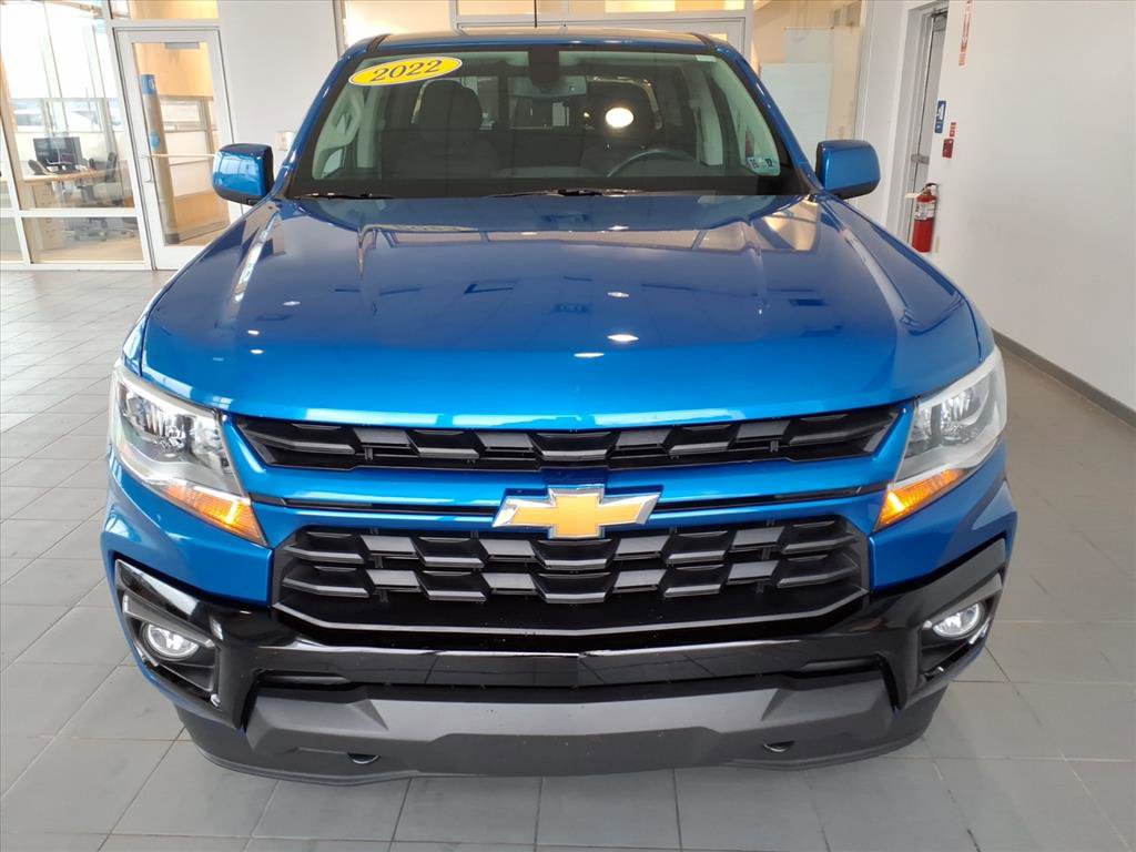 Used 2022 Chevrolet Colorado LT w/ LT Convenience Package image 2