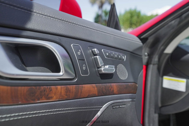 Used 2013 Mercedes-Benz SL 550 image 29