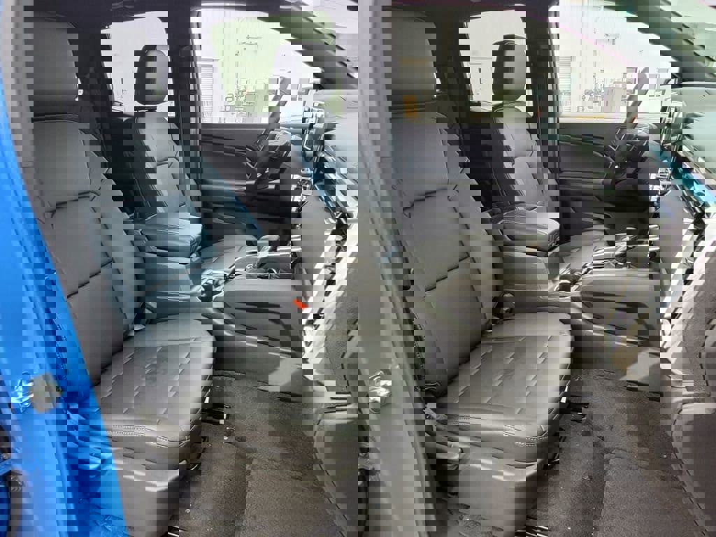 New 2025 GMC Canyon Elevation w/ Convenience Package image 10