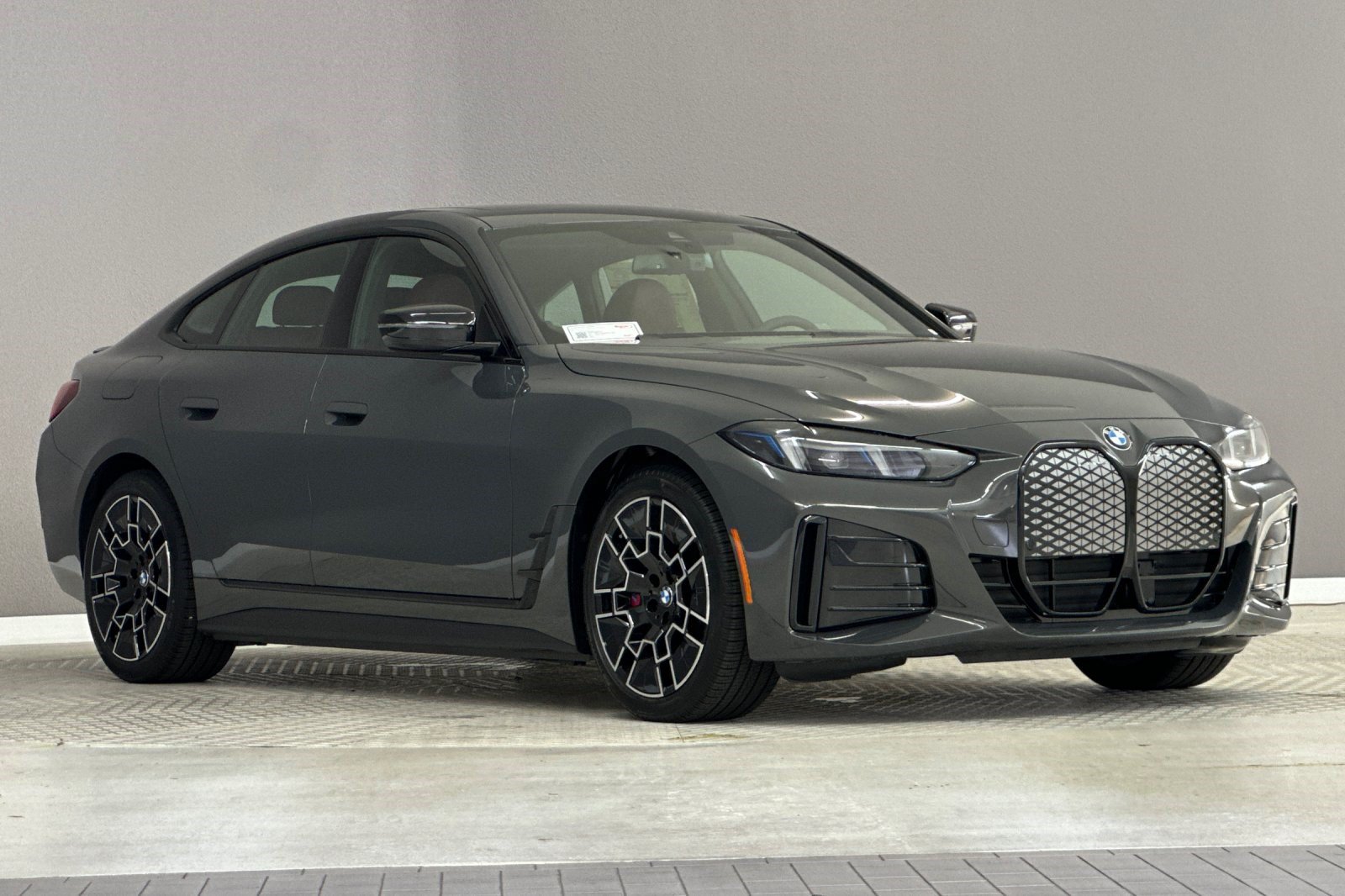 New 2026 BMW i4 eDrive40 w/ M Sport Package RWD image 6