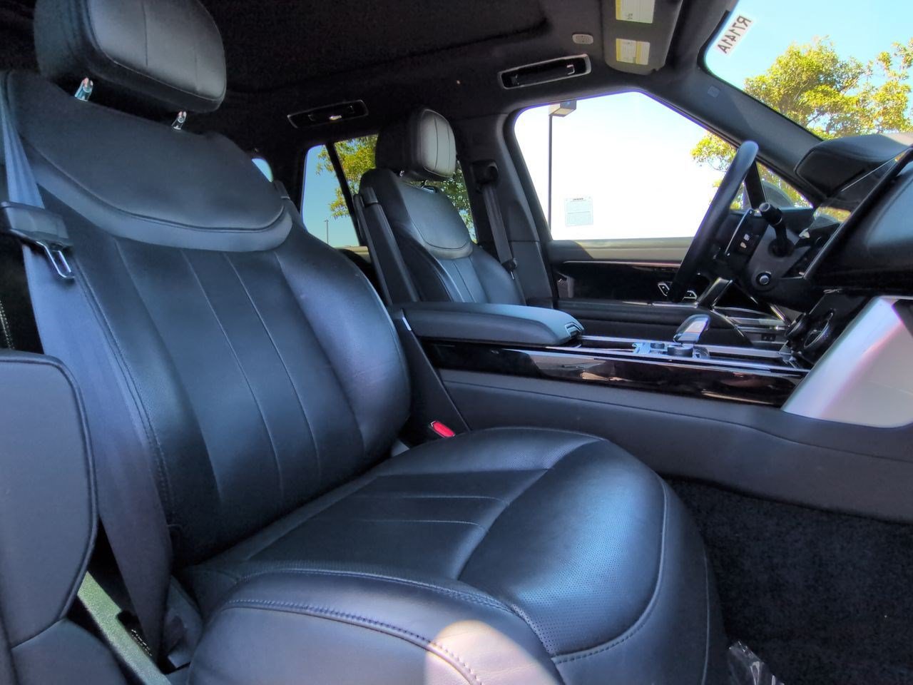 Certified 2023 Land Rover Range Rover SE AWD/4WD image 26