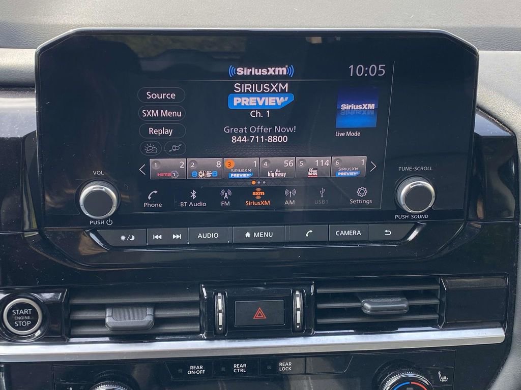 Used 2024 Nissan Pathfinder SV w/ SV Premium Package image 26