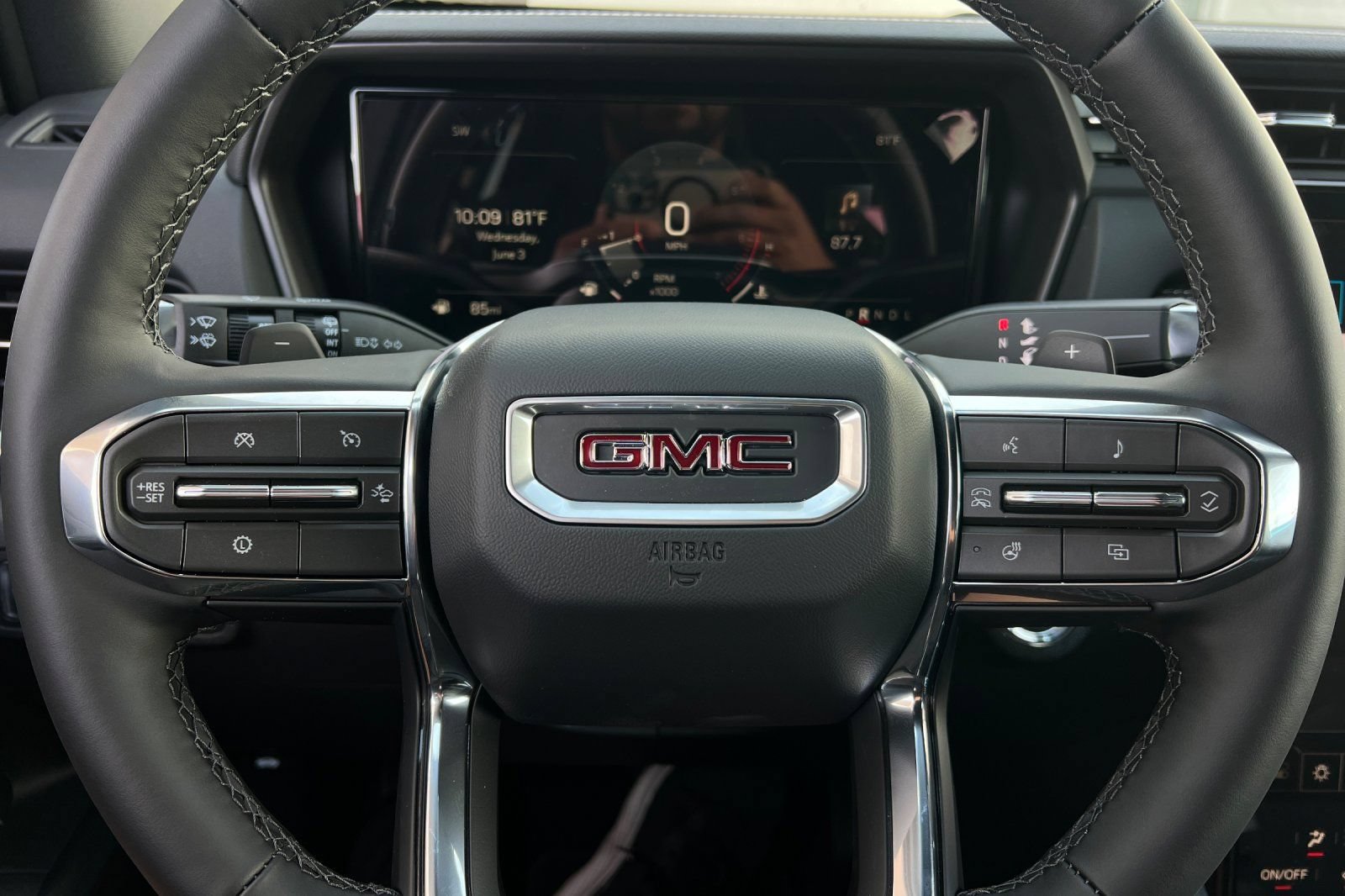 New 2026 GMC Terrain Elevation FWD image 26