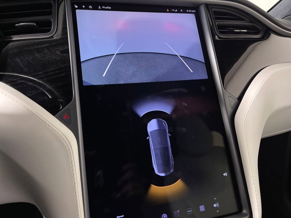 Used 2018 Tesla Model X 100D image 23