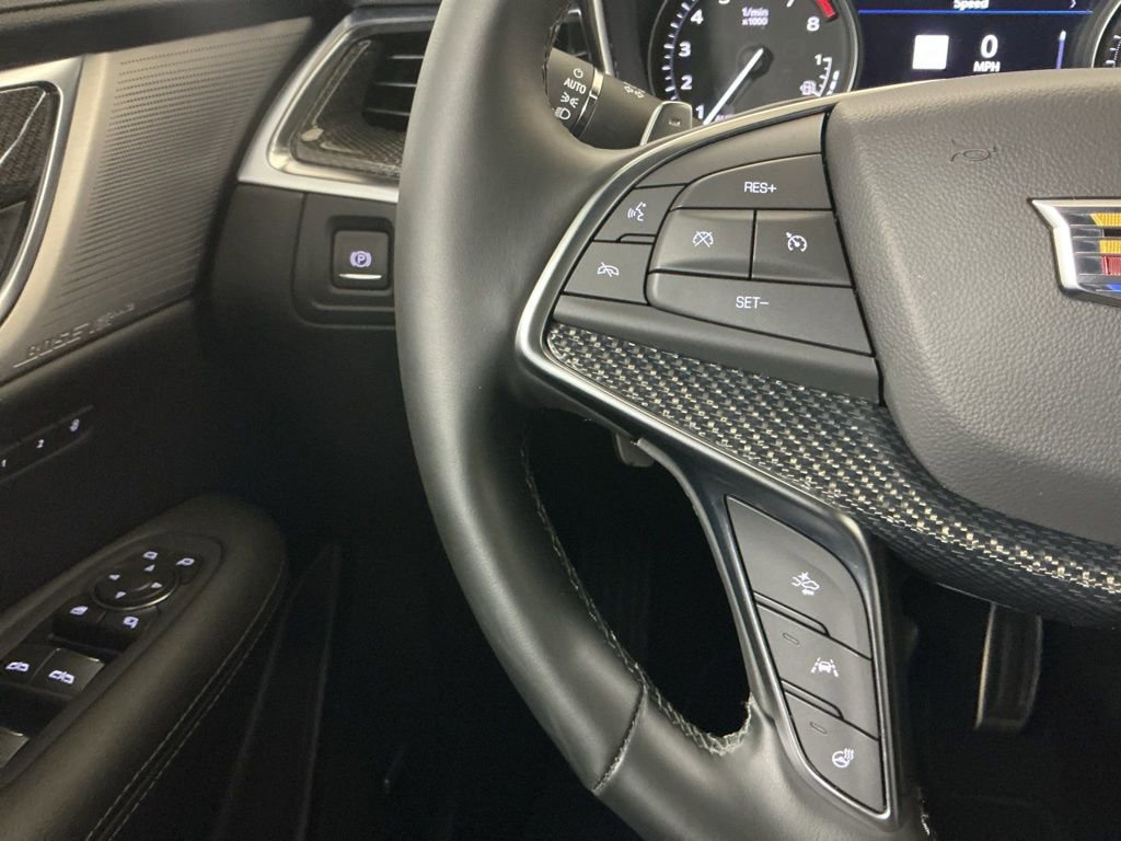 Used 2025 Cadillac XT5 Sportv w/ Technology Package AWD/4WD image 16