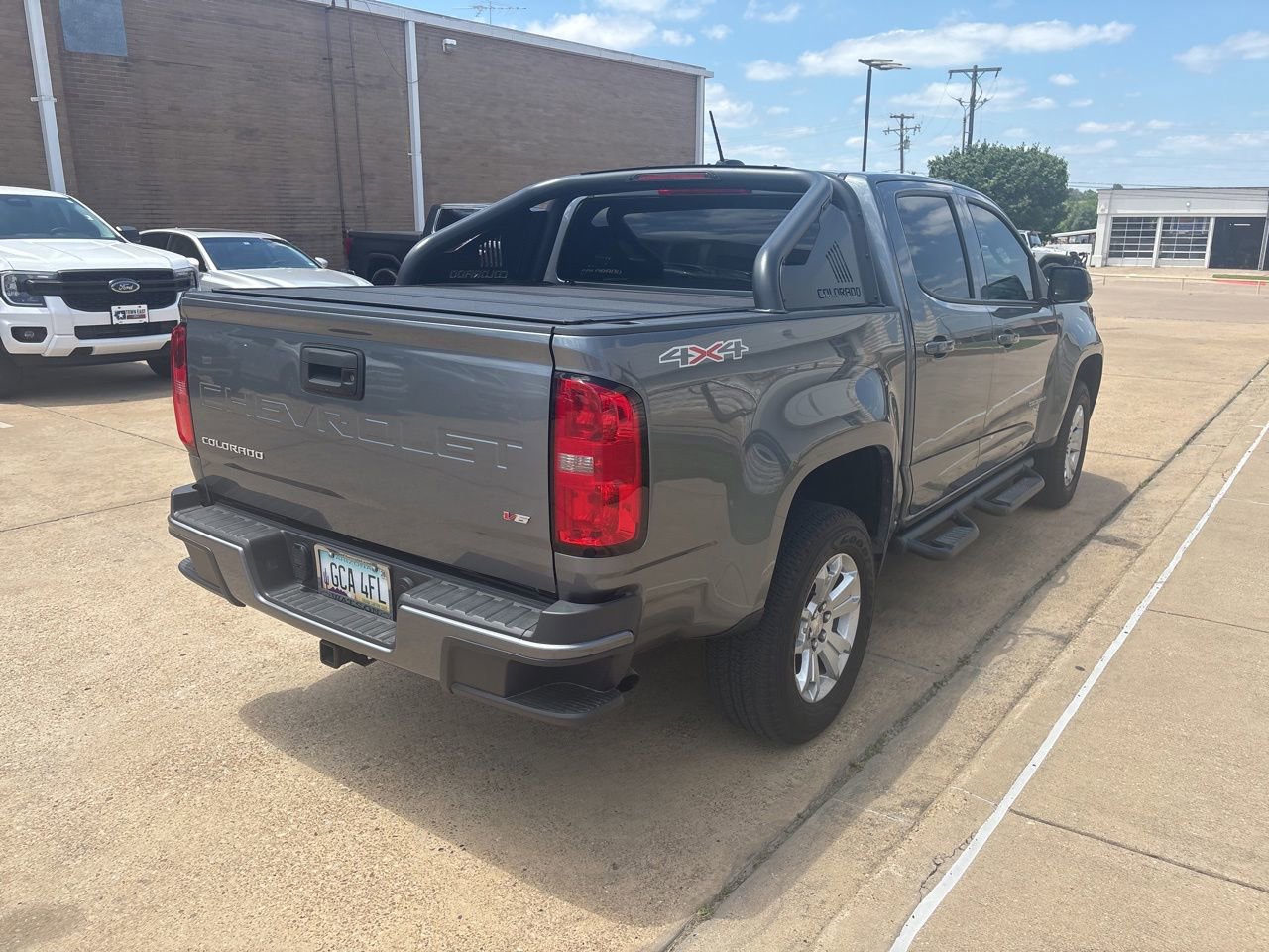 Used 2022 Chevrolet Colorado LT AWD/4WD image 3